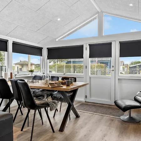 Lovely In With Wifi בית נופש