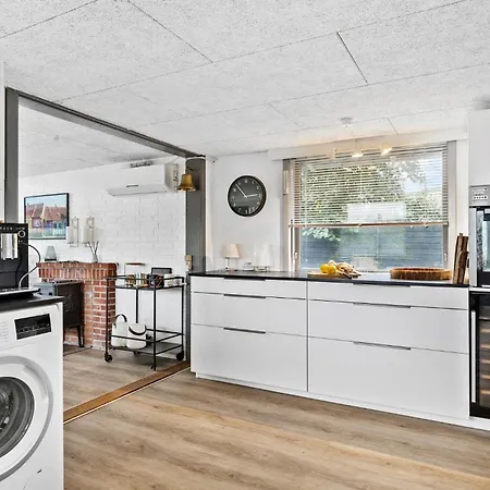 בית נופש Lovely In With Wifi אוטרופ